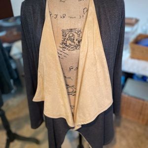 Bella Mia Two Tone Designer Cardigan M NWOT